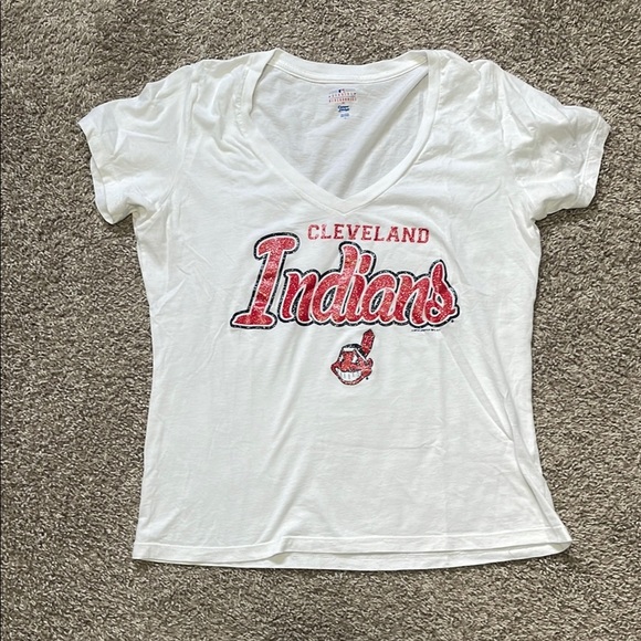 Genuine Merchandise White and Red Fitted T-Shirt - Picture 1 of 4